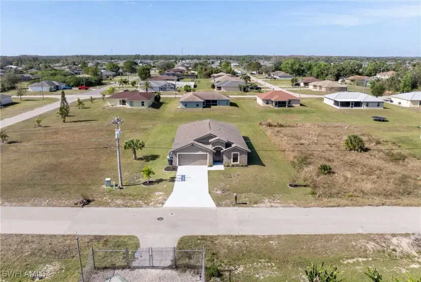 Picture of 830 La Salle Ave, Fort Myers FL 33913