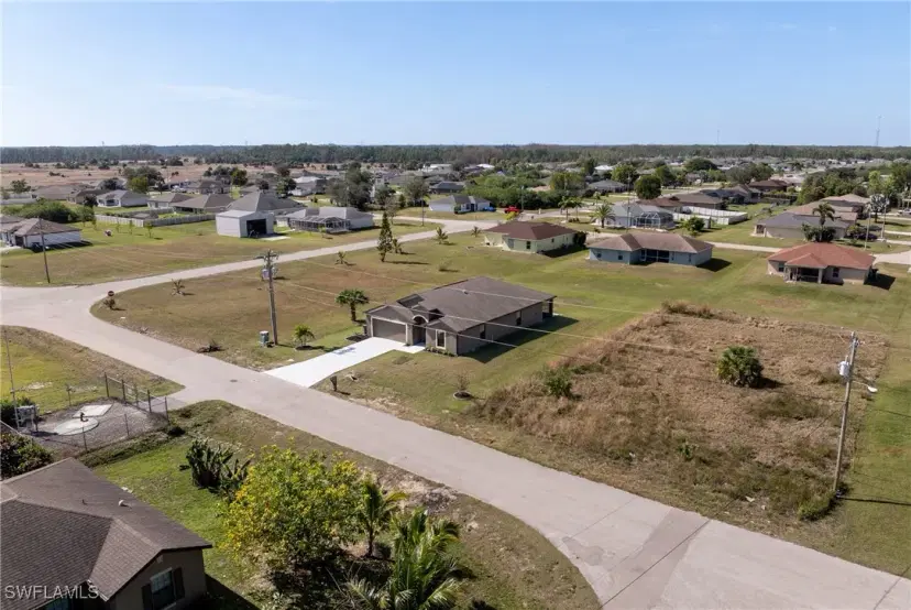 Picture of 830 La Salle Ave, Fort Myers FL 33913