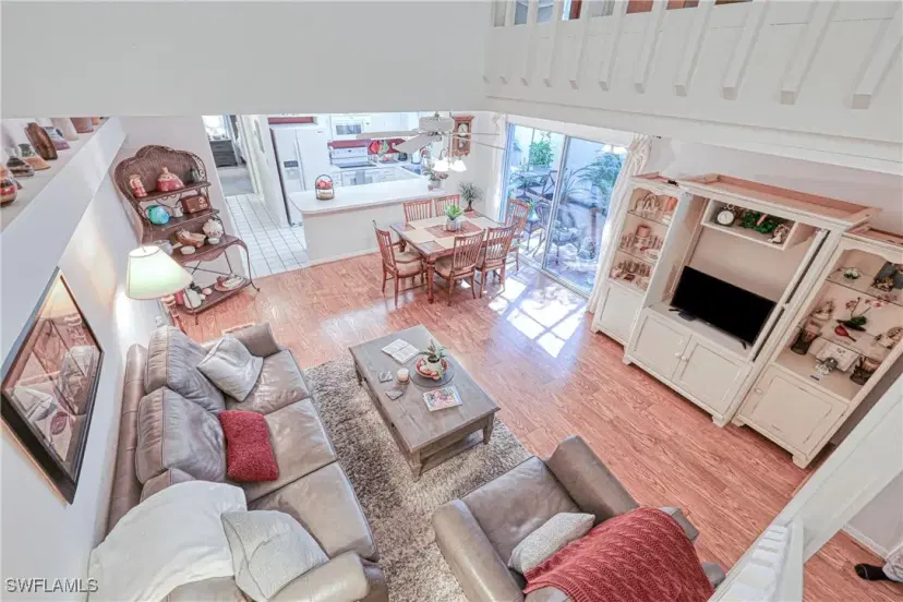 Picture of 13750 Downing Ln 4, Fort Myers FL 33919