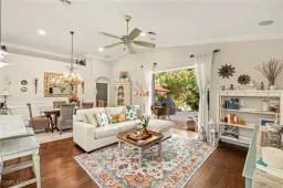 Picture of 207 Glen Eagle Cir, Naples, FL 34104