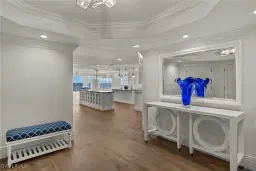 Picture of 2549 W Gulf Dr 106, Sanibel, FL 33957
