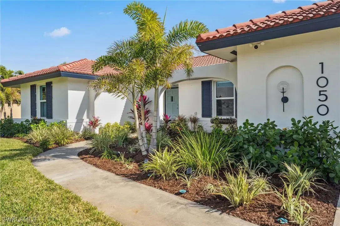 Picture of 1050 Clarellen Dr, Fort Myers, FL 33919