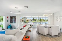 Picture of 1050 Clarellen Dr, Fort Myers, FL 33919