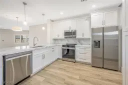 Picture of 230 Vintage Cir A204, Naples, FL 34119