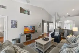 Picture of 760 Wiggins Lake Dr 202, Naples, FL 34110