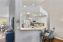 Picture of 760 Wiggins Lake Dr 202, Naples, FL 34110