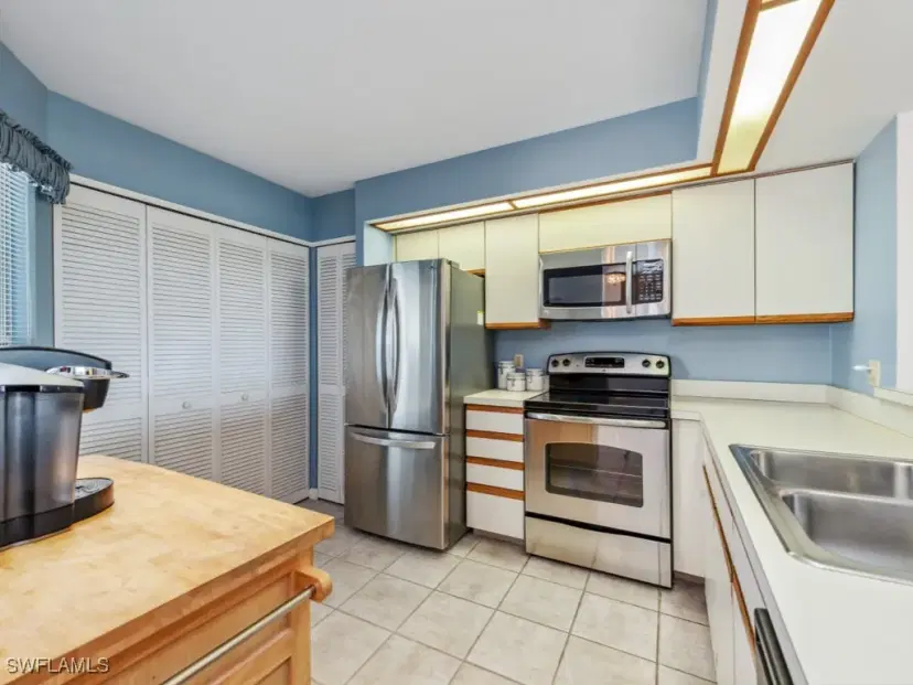 Picture of 300 Stevens Landing Dr C404, Marco Island FL 34145