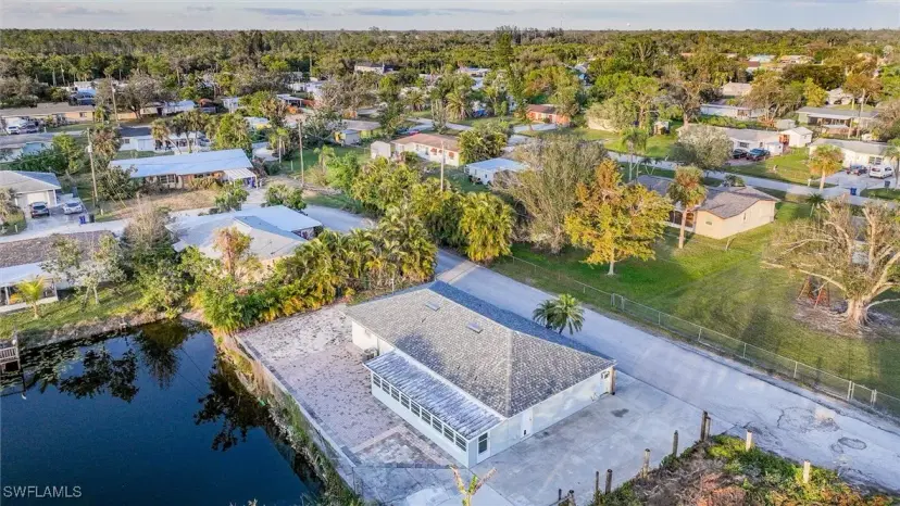 Picture of 3936 Northside Cir, North Fort Myers FL 33903