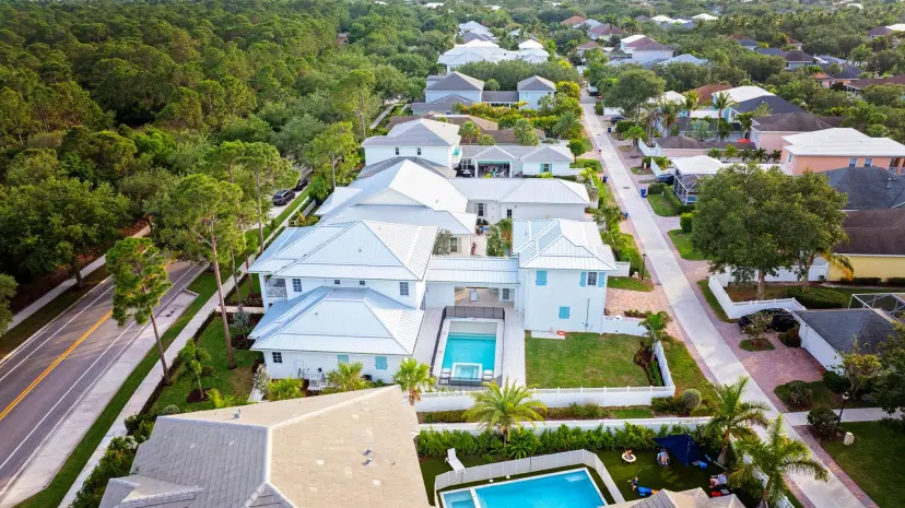 Picture of 2620 Greenway Drive, Jupiter FL 33458
