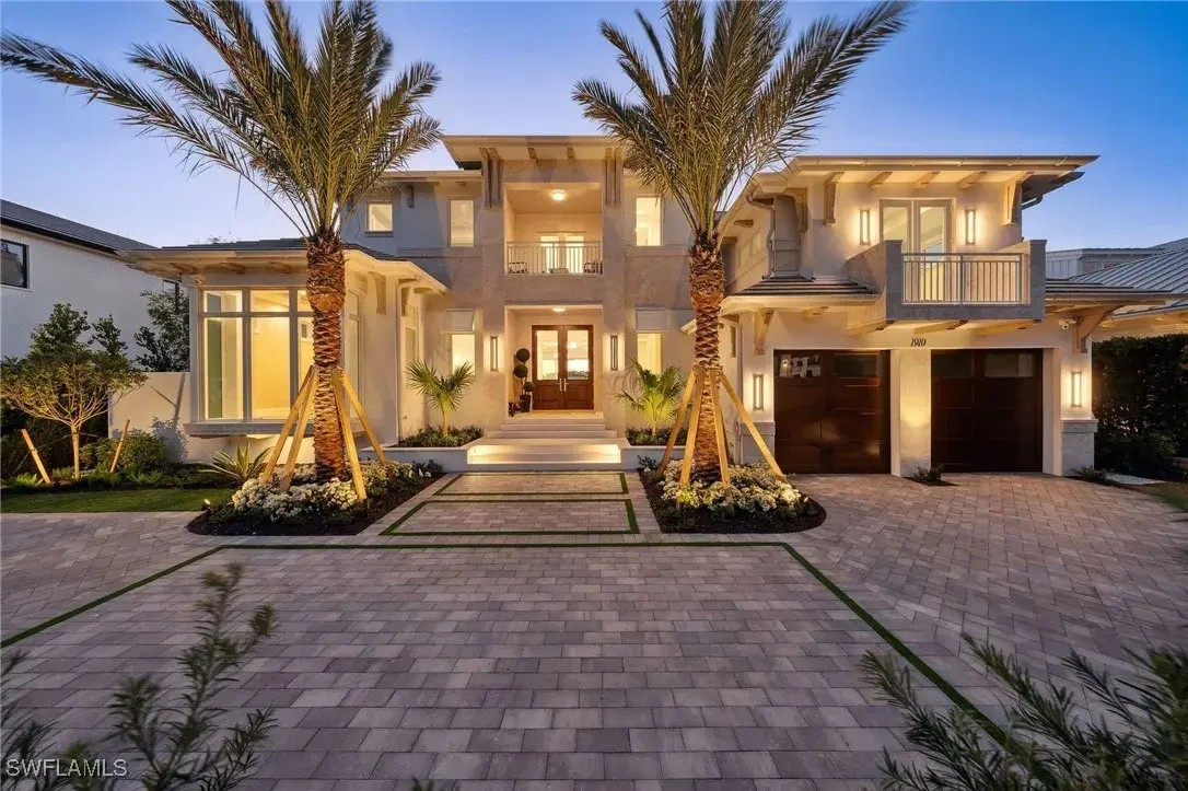 Picture of 1910 4Th St S, Naples, FL 34102