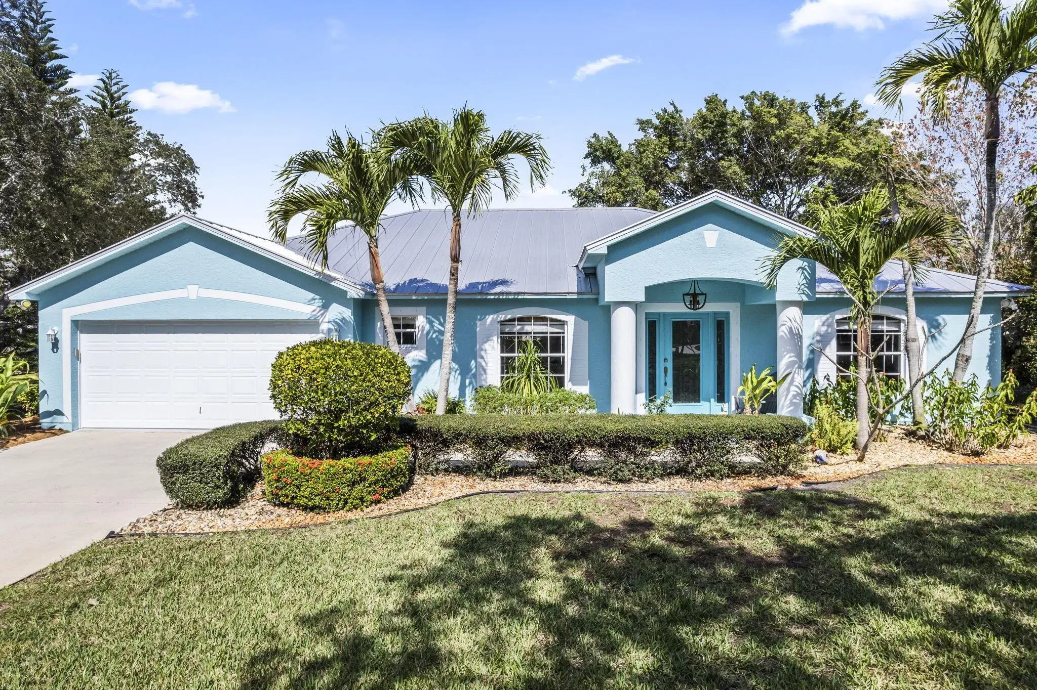 Picture of 631 SE Norsemen Drive, Port St Lucie, FL 34984
