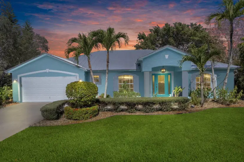 Picture of 631 SE Norsemen Drive, Port St Lucie FL 34984