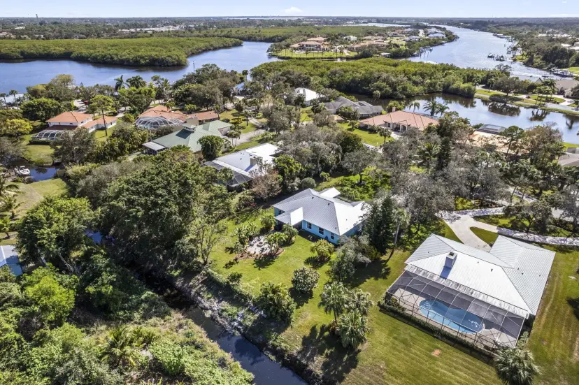 Picture of 631 SE Norsemen Drive, Port St Lucie FL 34984