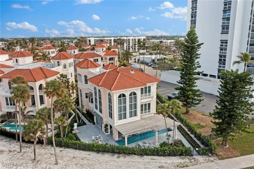 Picture of 15 Casa Mar Ln 2, Naples FL 34103