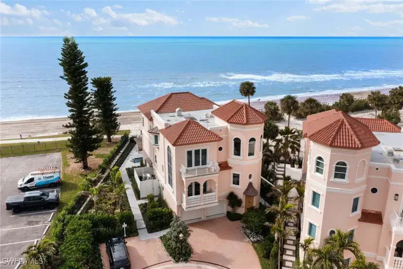 Picture of 15 Casa Mar Ln 2, Naples FL 34103
