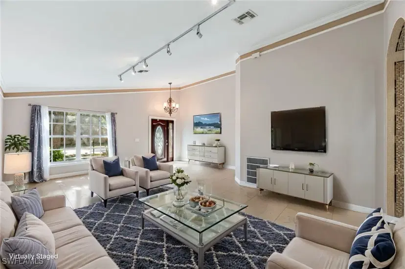 Picture of 15028 Savannah Dr, Naples FL 34119