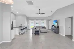 Picture of 618 NE 2Nd Pl, Cape Coral, FL 33909