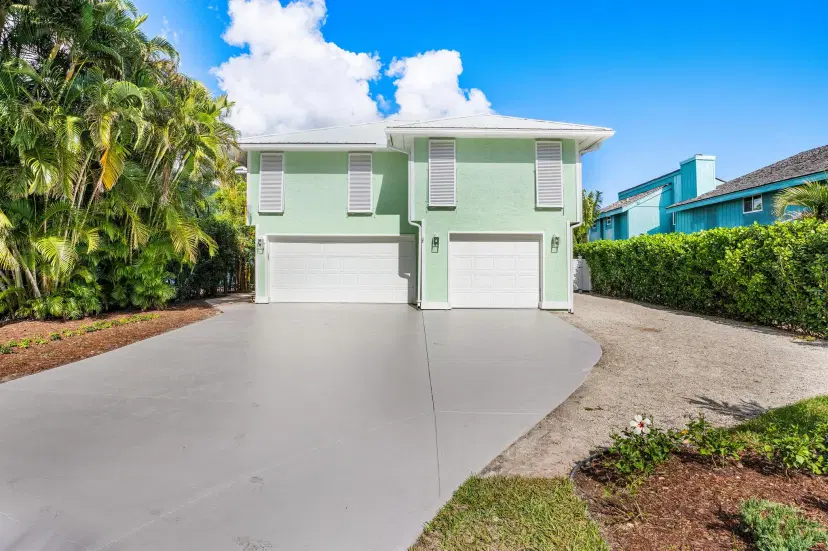 Picture of 4239 SE Whiticar Way, Stuart FL 34997