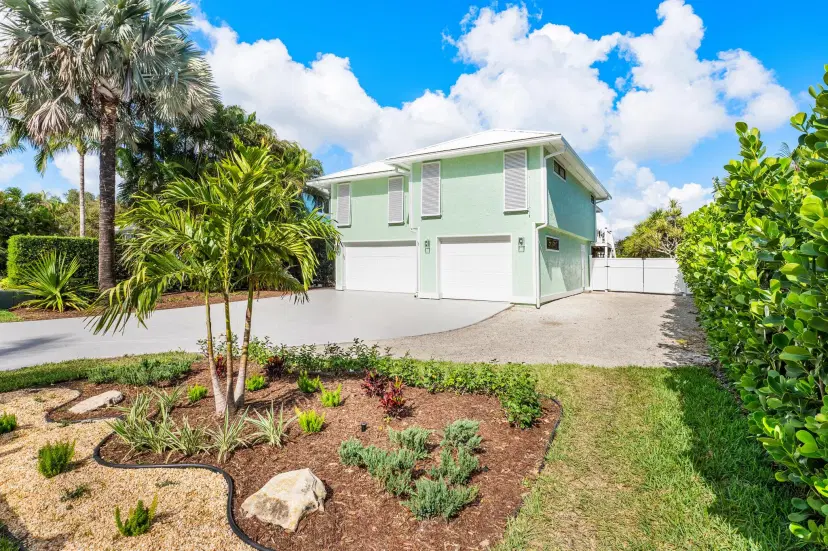 Picture of 4239 SE Whiticar Way, Stuart FL 34997