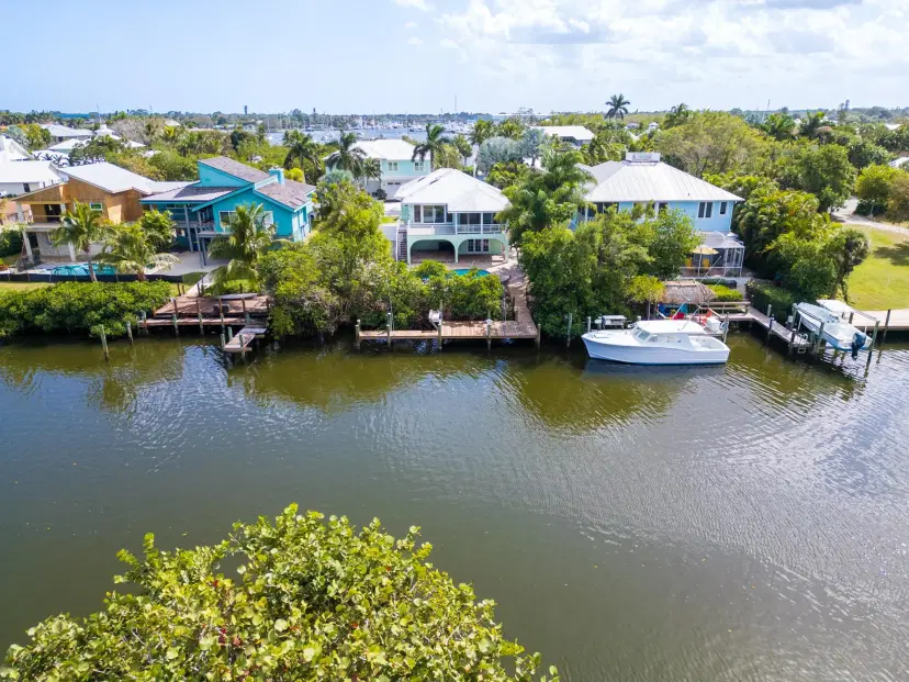 Picture of 4239 SE Whiticar Way, Stuart FL 34997
