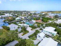 Picture of 4239 SE Whiticar Way, Stuart, FL 34997