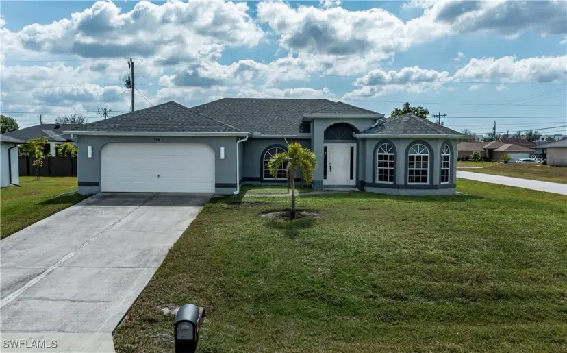 Picture of 328 NW 4Th Ter, Cape Coral FL 33993