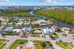 Picture of 1796 Holiday Ln, Naples, FL 34104