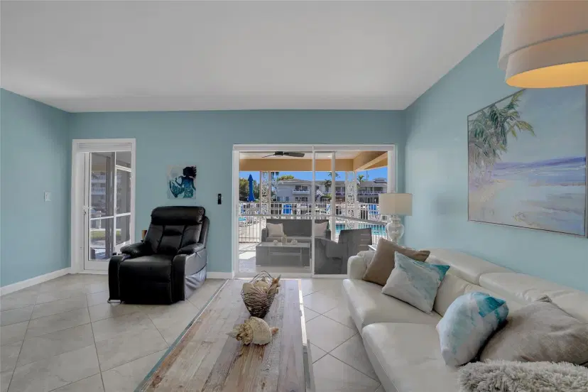 Picture of 2864 NE 33Rd Ct 105, Fort Lauderdale FL 33306