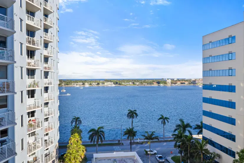 Picture of 1551 N Flagler Drive 1012, West Palm Beach FL 33401