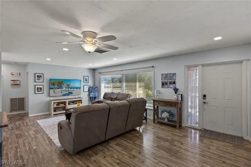 Picture of 1409 SE 34Th St, Cape Coral FL 33904