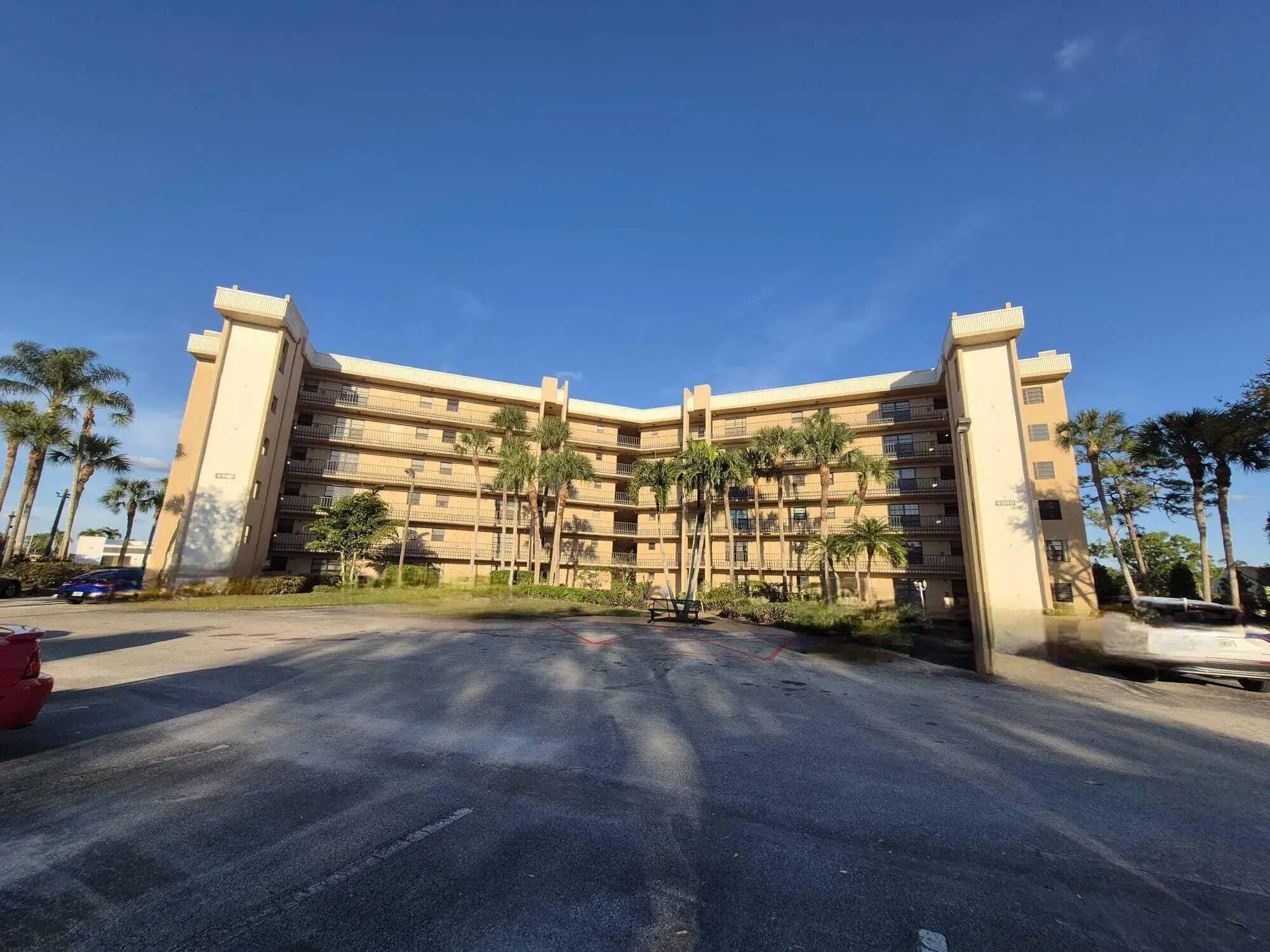 Picture of 4640 Lucerne Lakes Boulevard 304, Lake Worth, FL 33467