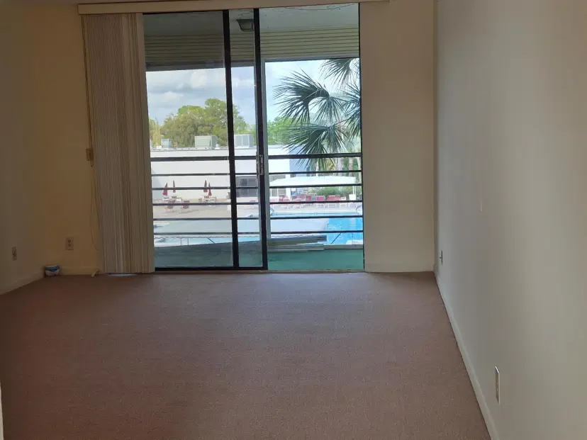 Picture of 4640 Lucerne Lakes Boulevard 304, Lake Worth FL 33467