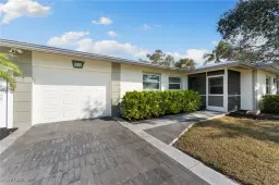 Picture of 1035 El Valle Ave, Fort Myers, FL 33919