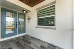 Picture of 1035 El Valle Ave, Fort Myers, FL 33919