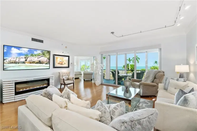 Picture of 260 Barefoot Beach Blvd 203, Bonita Springs FL 34134