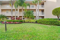 Picture of 2730 Cypress Trace Cir 2813, Naples, FL 34119