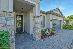 Picture of 2350 Tangerine Ln, Naples, FL 34120