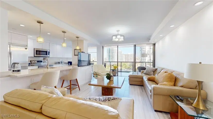 Picture of 19667 Turnberry Way 14F, Aventura FL 33180