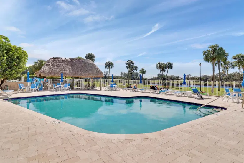 Picture of 336 Golfview Road 214, North Palm Beach FL 33408