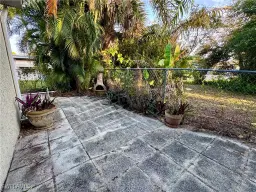 Picture of 359 Altamont Ave, Fort Myers, FL 33905