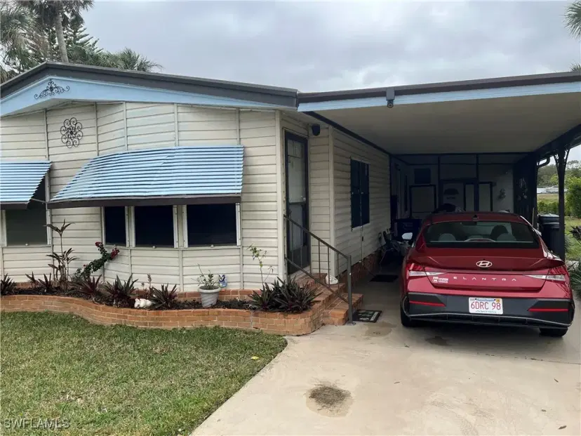 Picture of 2616 Zoysia Ln, North Fort Myers FL 33917