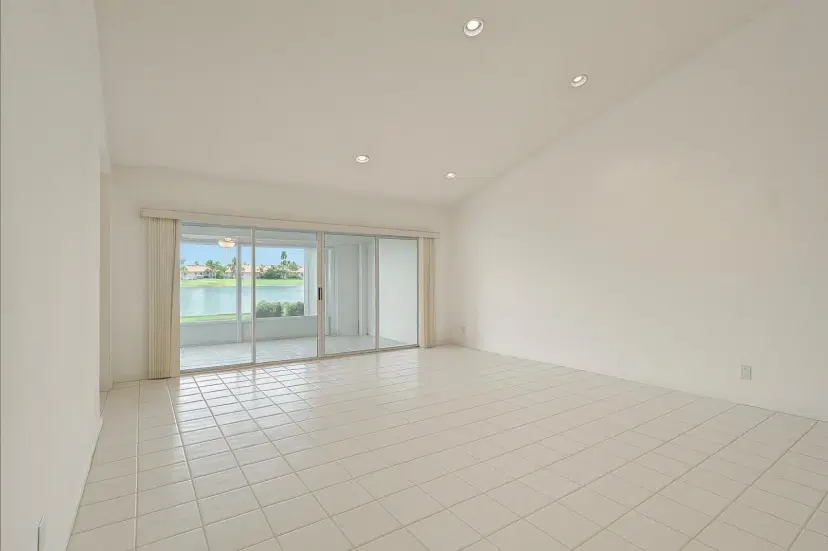Picture of 7889 Lake Sands Dr, Delray Beach FL 33446