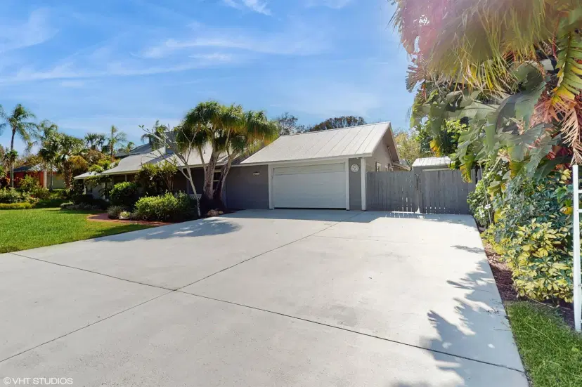 Picture of 9278 SE Sharon Street, Hobe Sound FL 33455