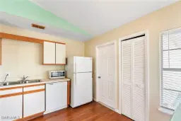 Picture of 229 NE 21St Pl, Cape Coral, FL 33909