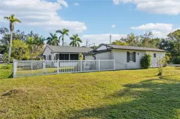 Picture of 3829 Edgewood Ave, Fort Myers, FL 33916
