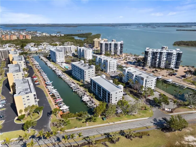 Picture of 4371 Bay Beach Ln 411, Fort Myers Beach FL 33931