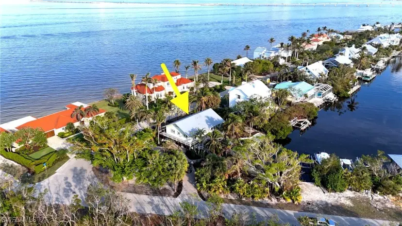 Picture of 1307 Isabel Dr, Sanibel FL 33957