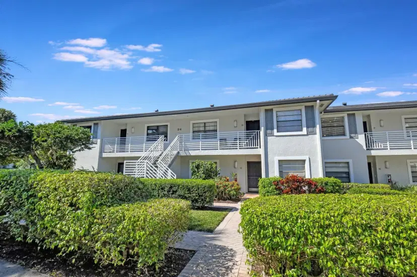 Picture of 34 Southport Lane B, Boynton Beach FL 33436