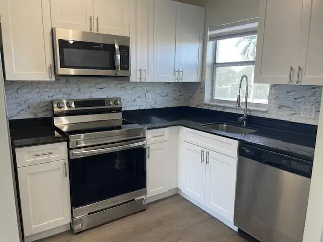 Picture of 8600 Sunrise Lakes Blvd 303, Sunrise FL 33322