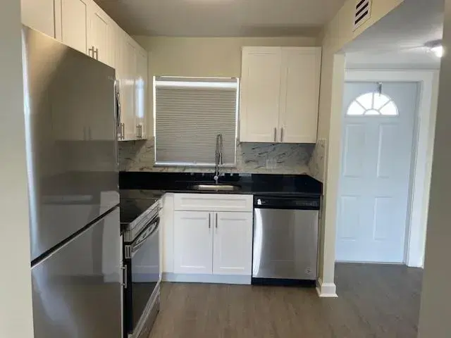 Picture of 8600 Sunrise Lakes Blvd 303, Sunrise FL 33322